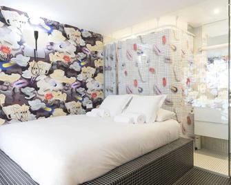 Hôtel La Reine Jane - Hyères - Bedroom