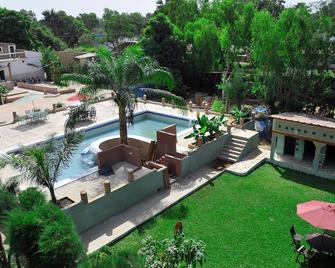 Hypolink Village - Serrekunda - Pool