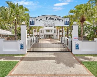 Royal Palm Villas - Cairns - Building