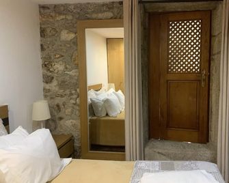 Stone house, for a wonderful relaxing country stay. - Oliveira de Frades - Ložnice