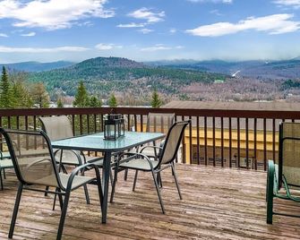 InstantSuites- The Mountain Lake house - Mont-Tremblant - Balkon