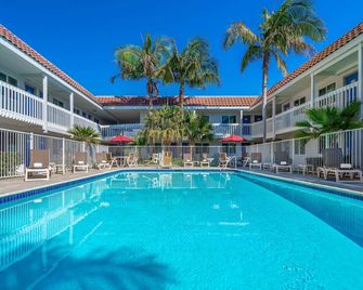 Motel 6-Carpinteria, Ca - Santa Barbara - South - Carpinteria - Zwembad