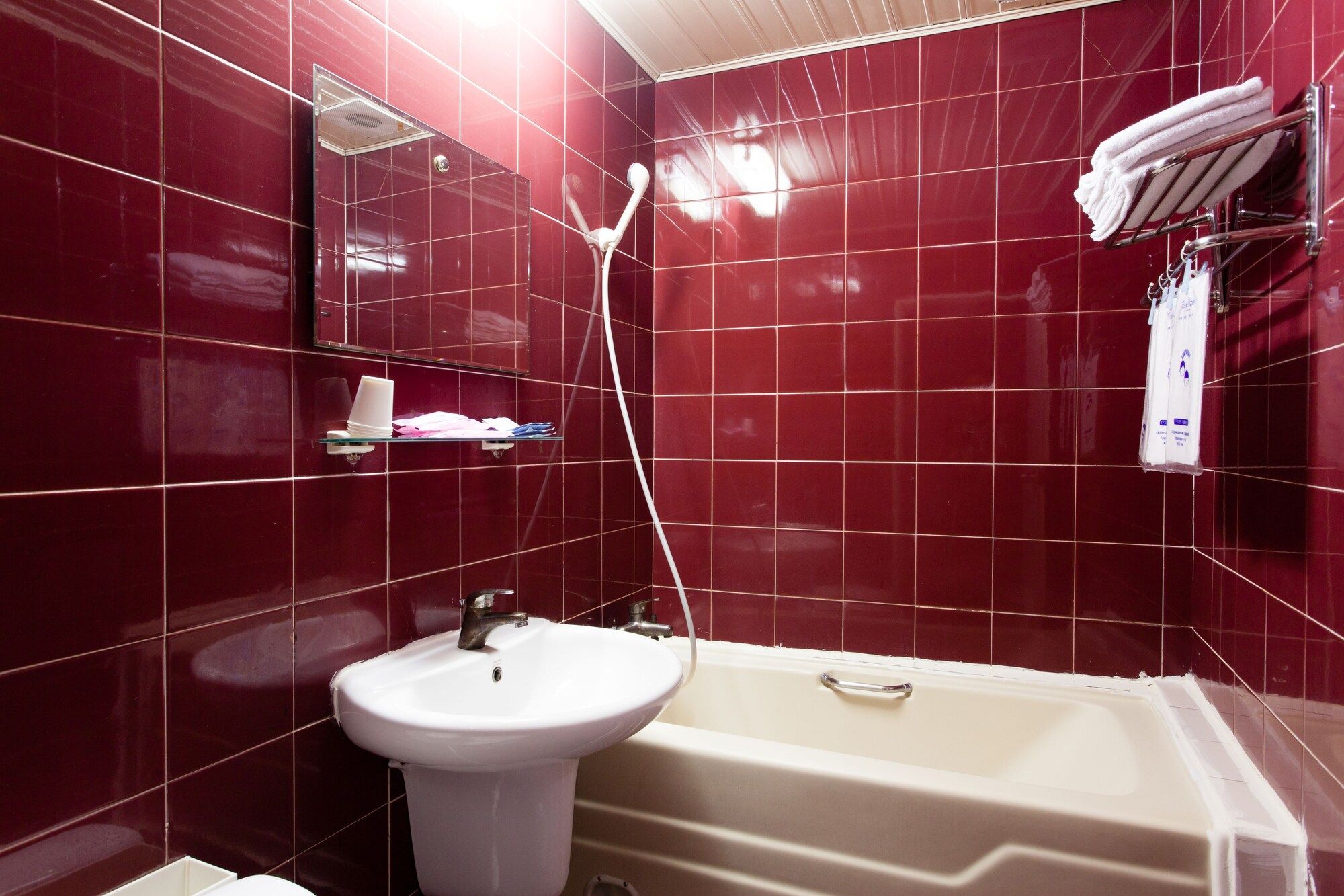 Ruei Gung Business Hotel - קאושיונג - חדר רחצה