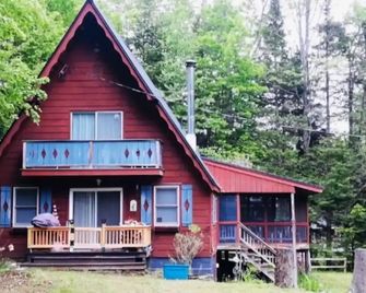 Cozy cabin nestled in the White Mountains - Haverhill - Edificio