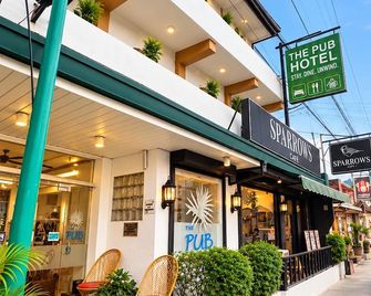 The Pub Hotel - Olongapo - Edifici