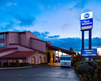 Best Western El Grande Inn - Clearlake - Building