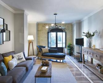 Chezmoihomes Town hall apartment - Granada - Sala de estar