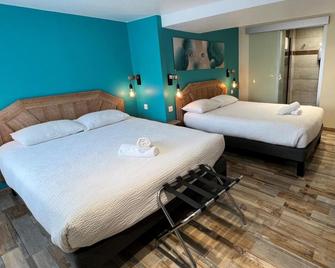 Logis Hôtel Restaurant Bellevue - Bourg-Saint-Andéol - Bedroom