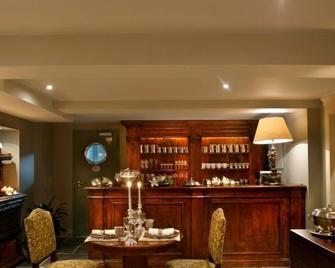 Le Convivial - Wine and Spa Experience Suites - Xylókastro - Bar