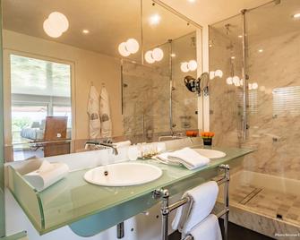 Le Saint-James Bouliac - Bouliac - Baño