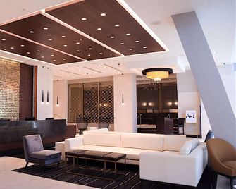 APA Hotel Woodbridge - Iselin - Lounge
