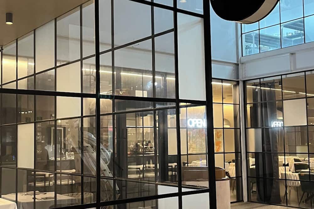 هوتل بريتشا - تيجوانا - مبنى