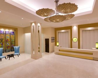 Lemon Tree Premier 2 - Gurugram - Front desk