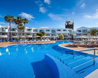 Be Live Experience Lanzarote Beach - Costa Teguise - Zwembad