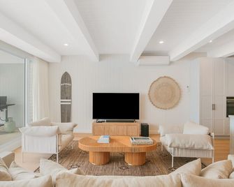 Joy Apartment 3 - Coolangatta - Salon