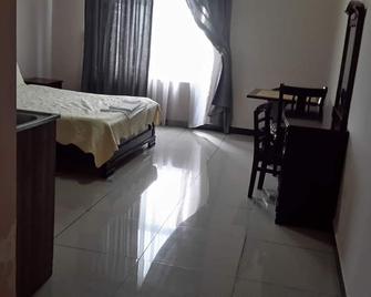 Holiday Guest House - Addis Ababa - Bedroom