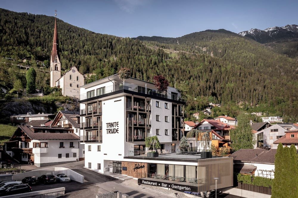 Aparthotel Tante Trude - Oetz - Rakennus