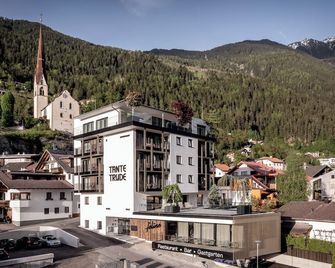 Aparthotel Tante Trude - Oetz - Κτίριο