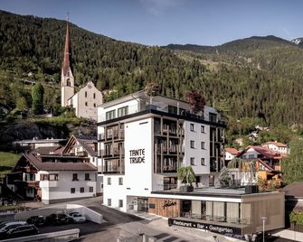 Aparthotel Tante Trude - Oetz - Rakennus