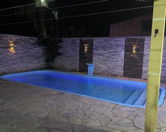 Summer house, perfect for large families - Pontal do Paraná - Piscina