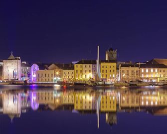 Waterford Marina Hotel - Waterford