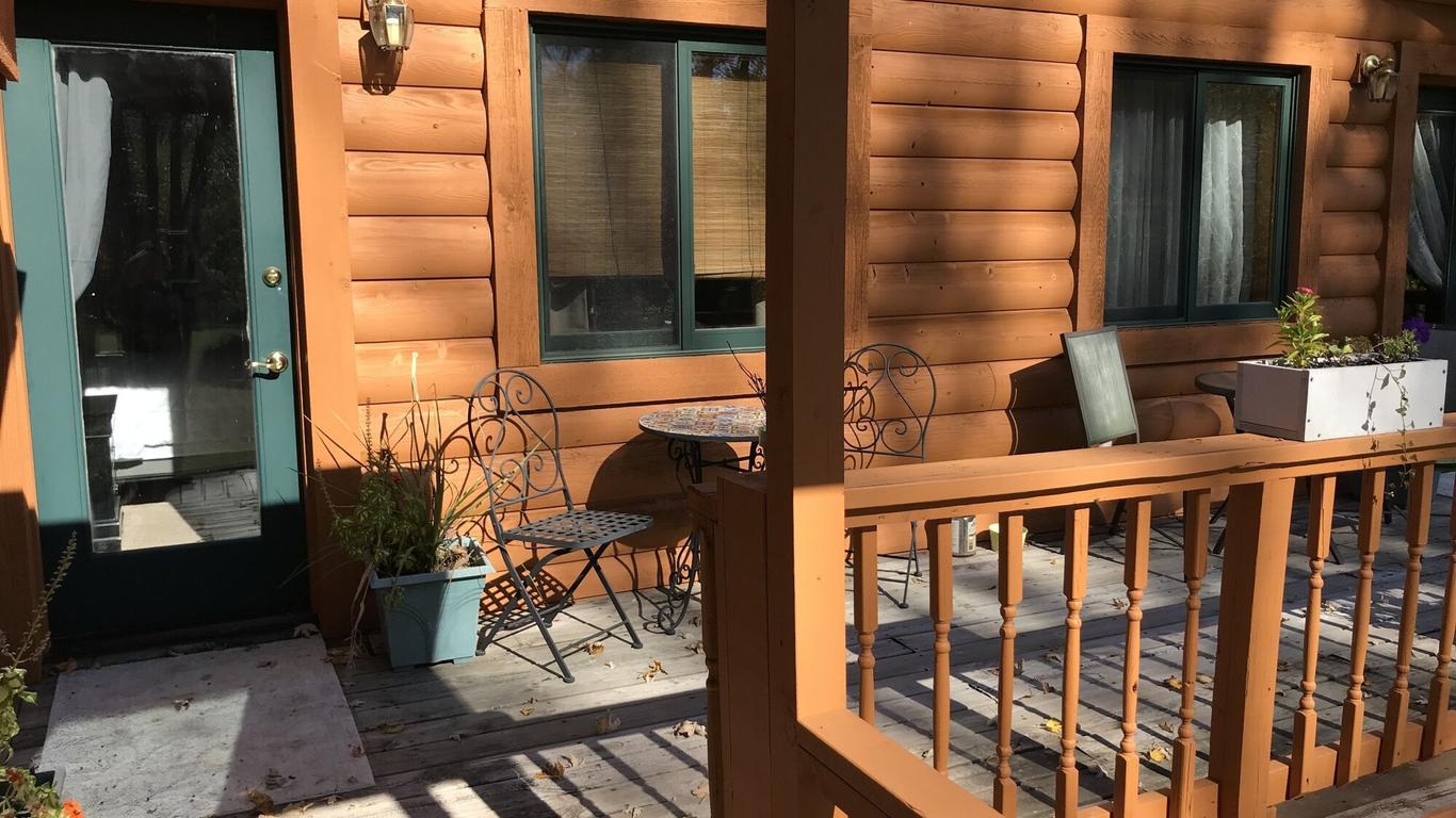 Oak Creek Lodge