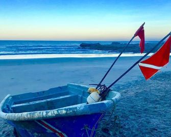 Smell the ocean. 5-minute walk to the pristine beaches of Playa Pelada, Nosara. - Nosara - Playa