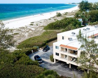 Wonderful Beach Views And Large Pool! - Holmes Beach - Edificio