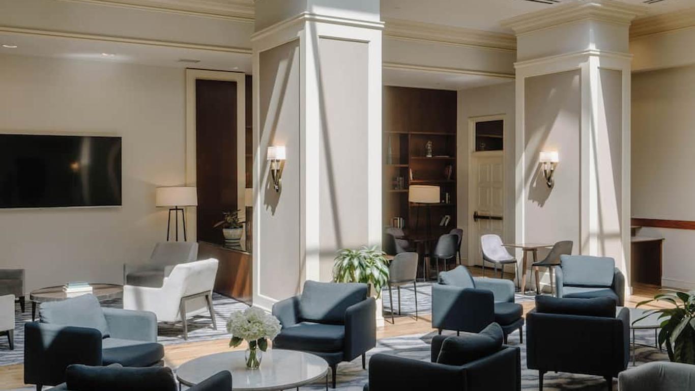 Club Quarters Hotel in Philadelphia