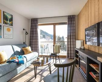 3-bedroom apartment sleeps 8 - Serre Chevalier - Wohnzimmer