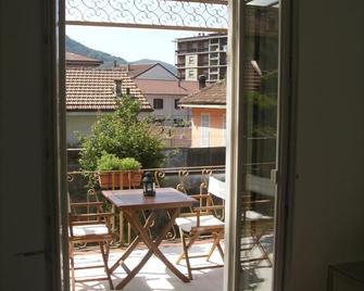 Casa Avezza - Omegna - Balkón