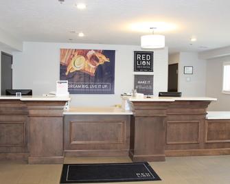 Red Lion Inn & Suites Ontario - Ontario - Rezeption