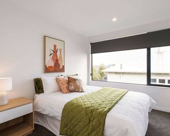 Quirky New Stylish Free Park - Christchurch