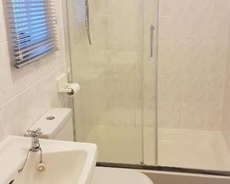 Farne Lodge - Chathill