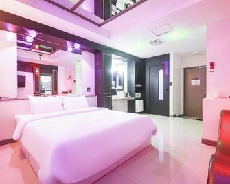 Rambo Drive In - Taean - Bedroom