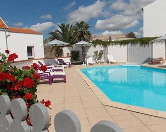 Gite in the heart of an artisan village - marsh views - near ocean - Sallertaine - Piscine