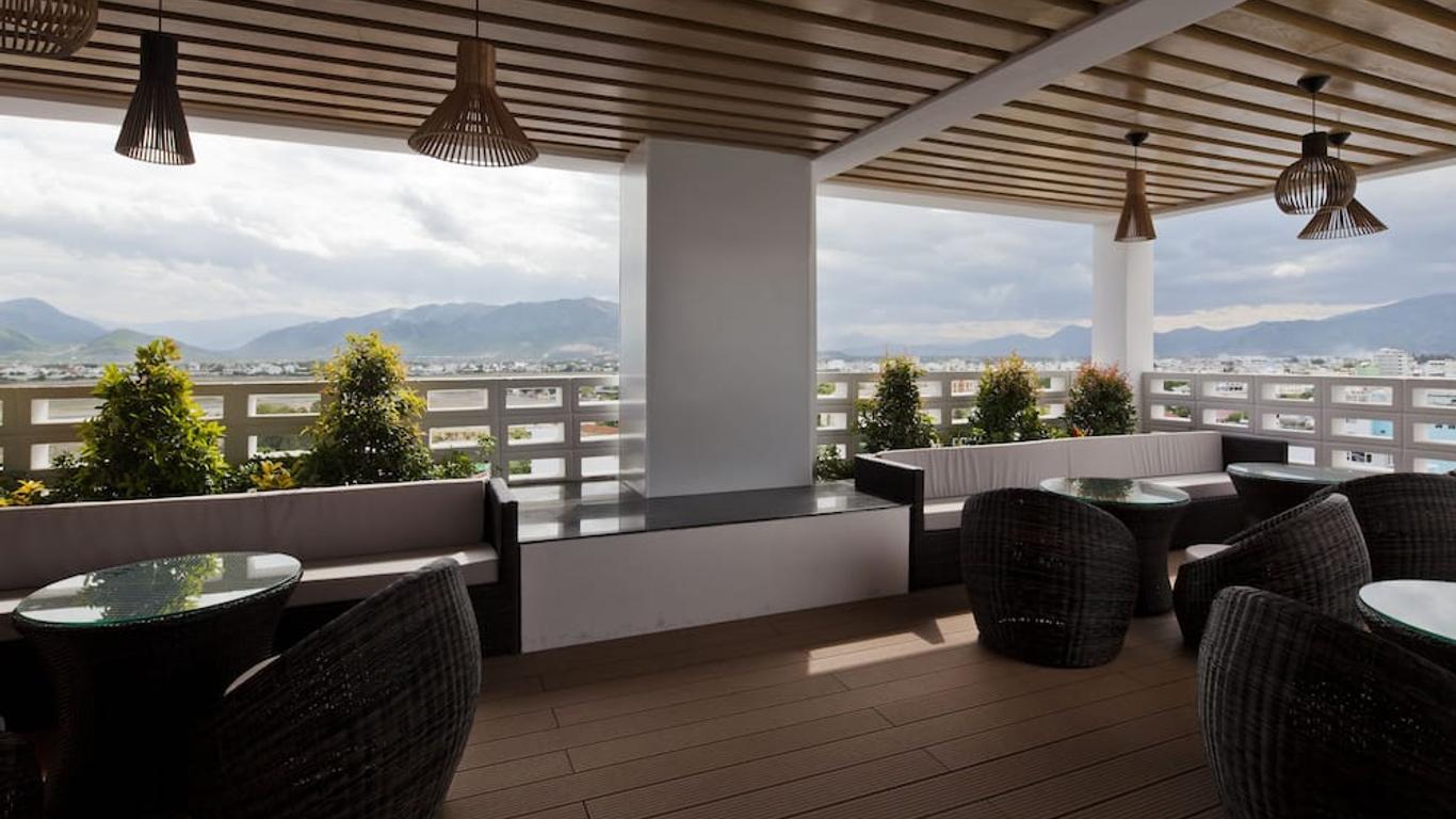 Golden Holiday Hotel Nha Trang