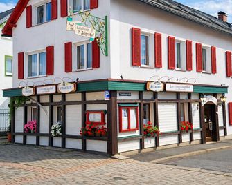 Landhotel Jägerhof - Bischofsgrün - Gebouw