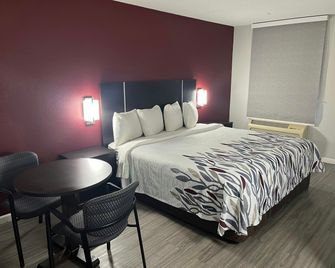 Red Roof Inn Rockingham - Rockingham - Ložnice