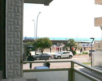 Galilei Apartment Pescara - Pescara - Balcon