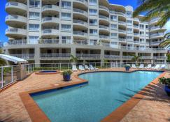 Kirra Beach Apartments - Coolangatta - Басейн