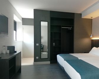 Hg City Suites Barcelona - Barcelona - Makuuhuone