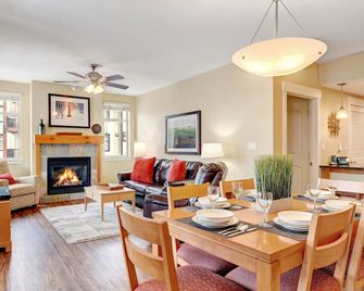 Ski In Out Condo 3425 I Huge Hot Tub I Great Views I Activity Program - Winter Park - Comedor