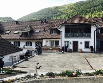 Hotel Kreuz - Holderbank (Solothurn) - Edificio