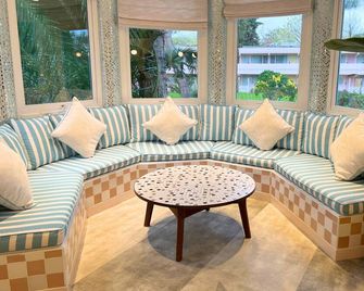 Hollywood Hotel Cannes - Cannes - Lounge