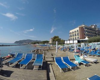 Hotel Splendid - Diano Marina