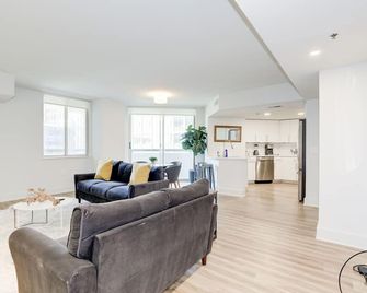 Elegant 2br Apartment Minutes From DC - Arlington