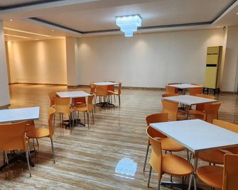 Hotel Diamond - Makassar - Restaurant