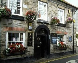 The Ship Inn - St. Austell - Building