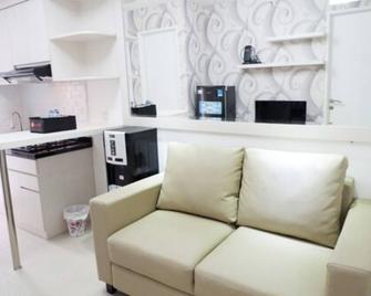 Exquisite 2BR Bassura City Apartment near Shopping Mall By Travelio - Jakarta - Cuina